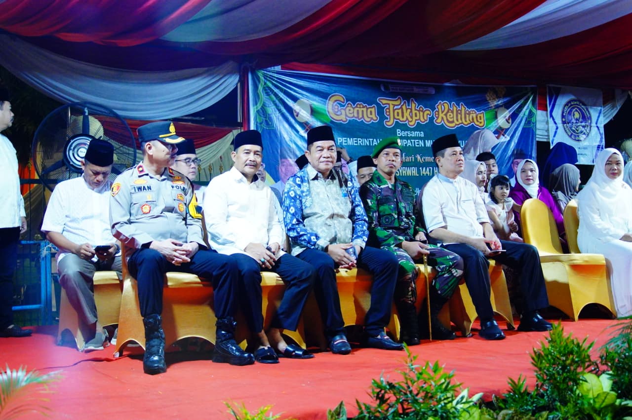 Takbir Bergema di Sekayu, Bupati Muba Lepas Pawai Takbir Keliling, Simbol Syukur dan Semangat Kebersamaan Masyarakat