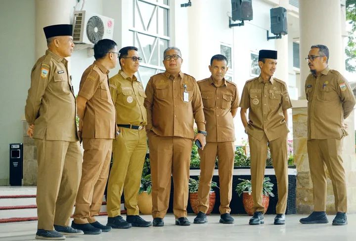 Bupati Khairunas Tekankan Tuntaskan Administrasi dan Siagakan Layanan Publik Jelang Idulfitri