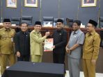 DPRD Kota Padang dan Pemko Sepakat Pencabutan Perda Keuangan Kepala Daerah 2003