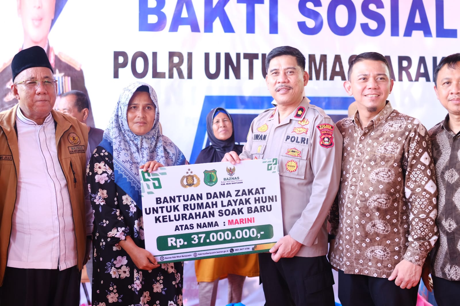 Pemerintah Kabupaten Musi Banyuasin Dukung Bedah Rumah Serentak Polda Sumatera Selatan, Rumah Marini di Sekayu Bedah Total.