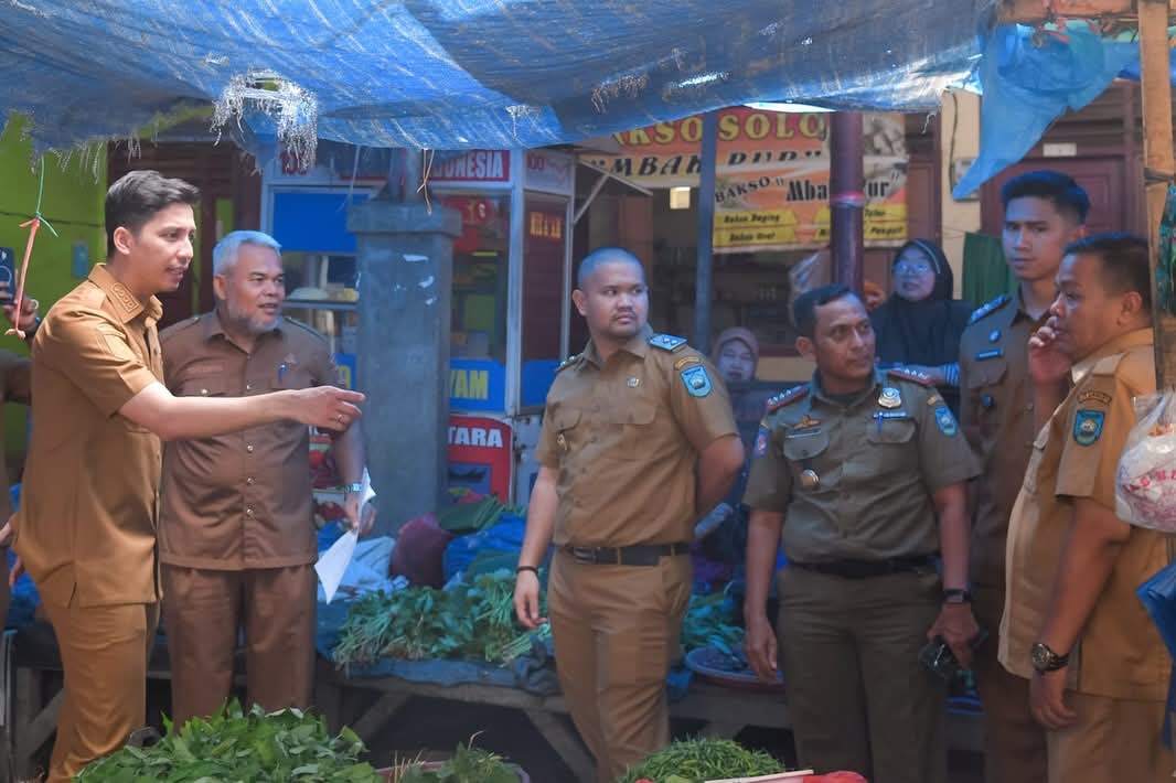 Wali Kota Riyanda Putra dan Wawako Sawahlunto Jeffry Hibatullah Tinjau Kondisi Pasar Dorong Percepatan Pembenahan Fasilitas