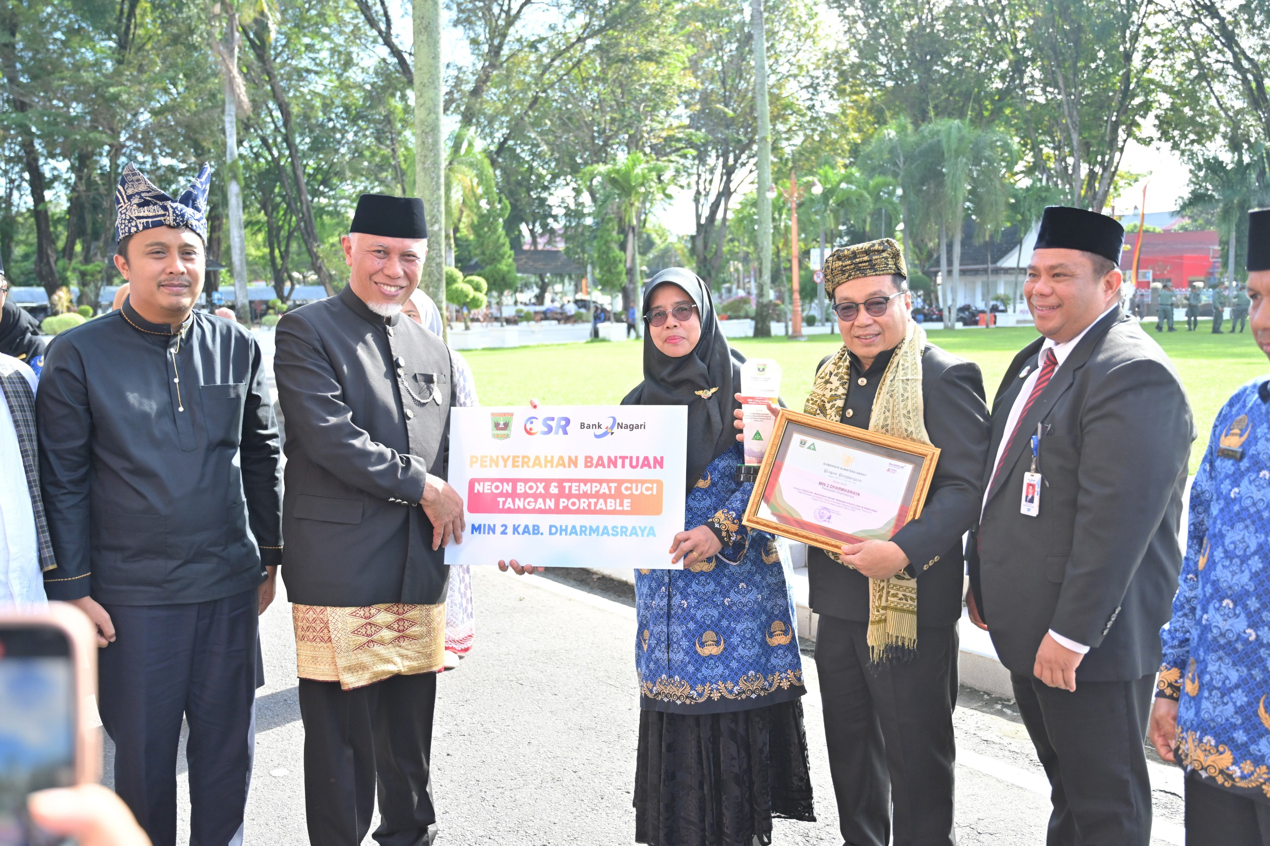 Hari Pendidikan Nasional 2026, Gubernur Mahyeldi Ansharullah Tegaskan Lingkungan Pendidikan Harus Memuliakan dan Bebas dari Kekerasan