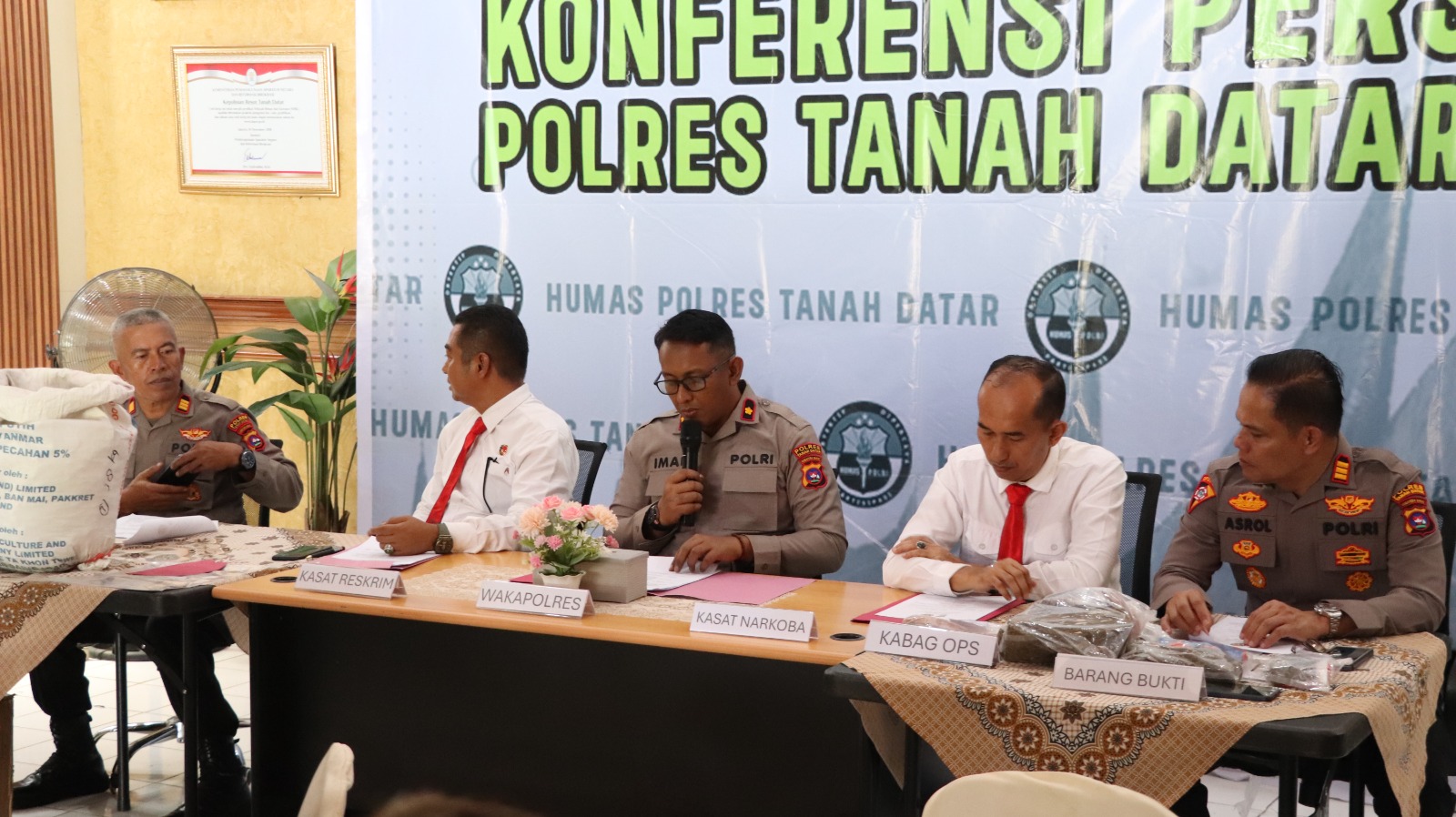 Polres Tanah Datar Ungkap Perdagangan Sisik Trenggiling 15 Kilogram