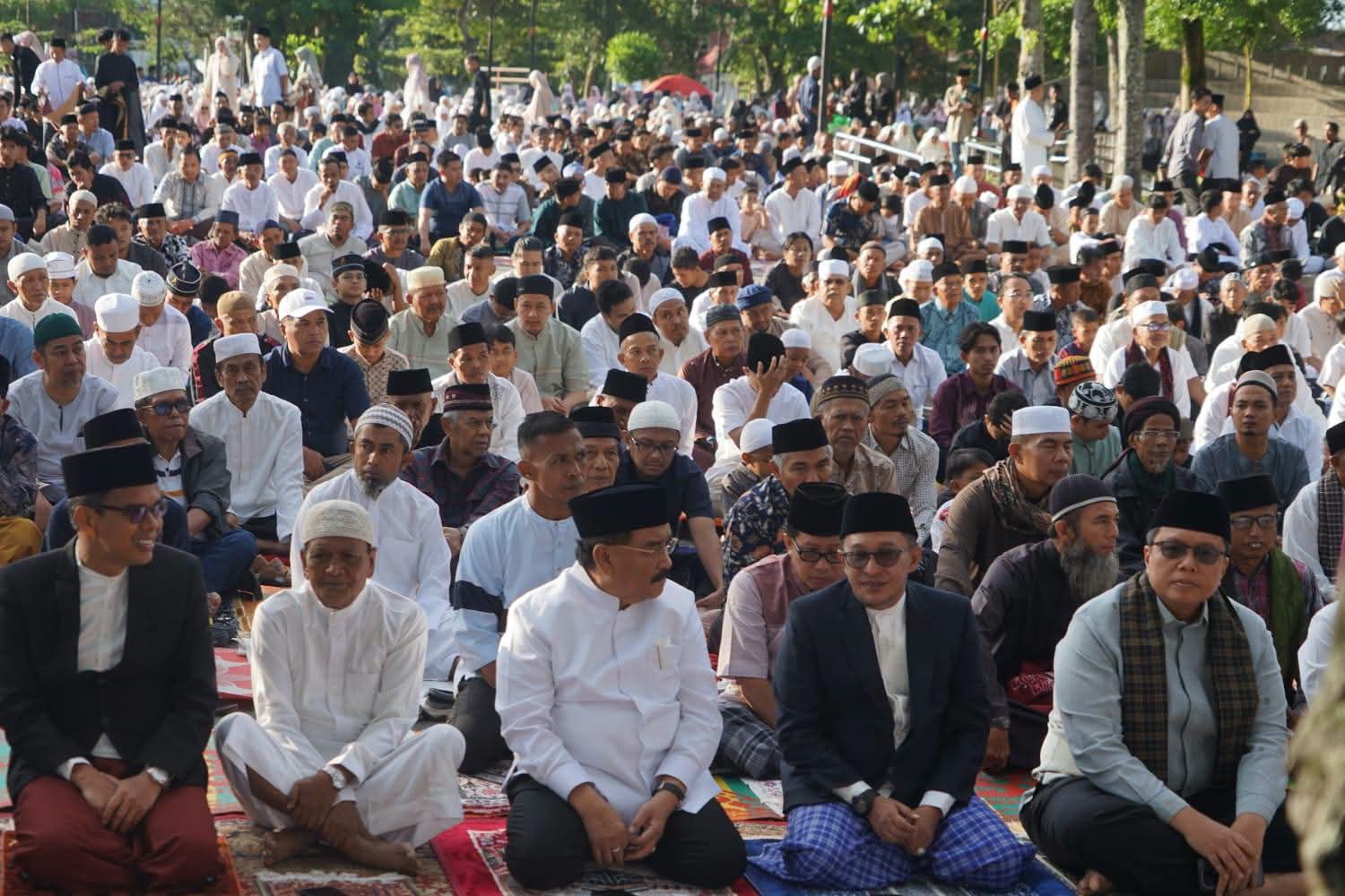 Salat Idul Adha 1447 Tingkat Kabupaten Tanah Datar Diikuti Ribuan Jamaah