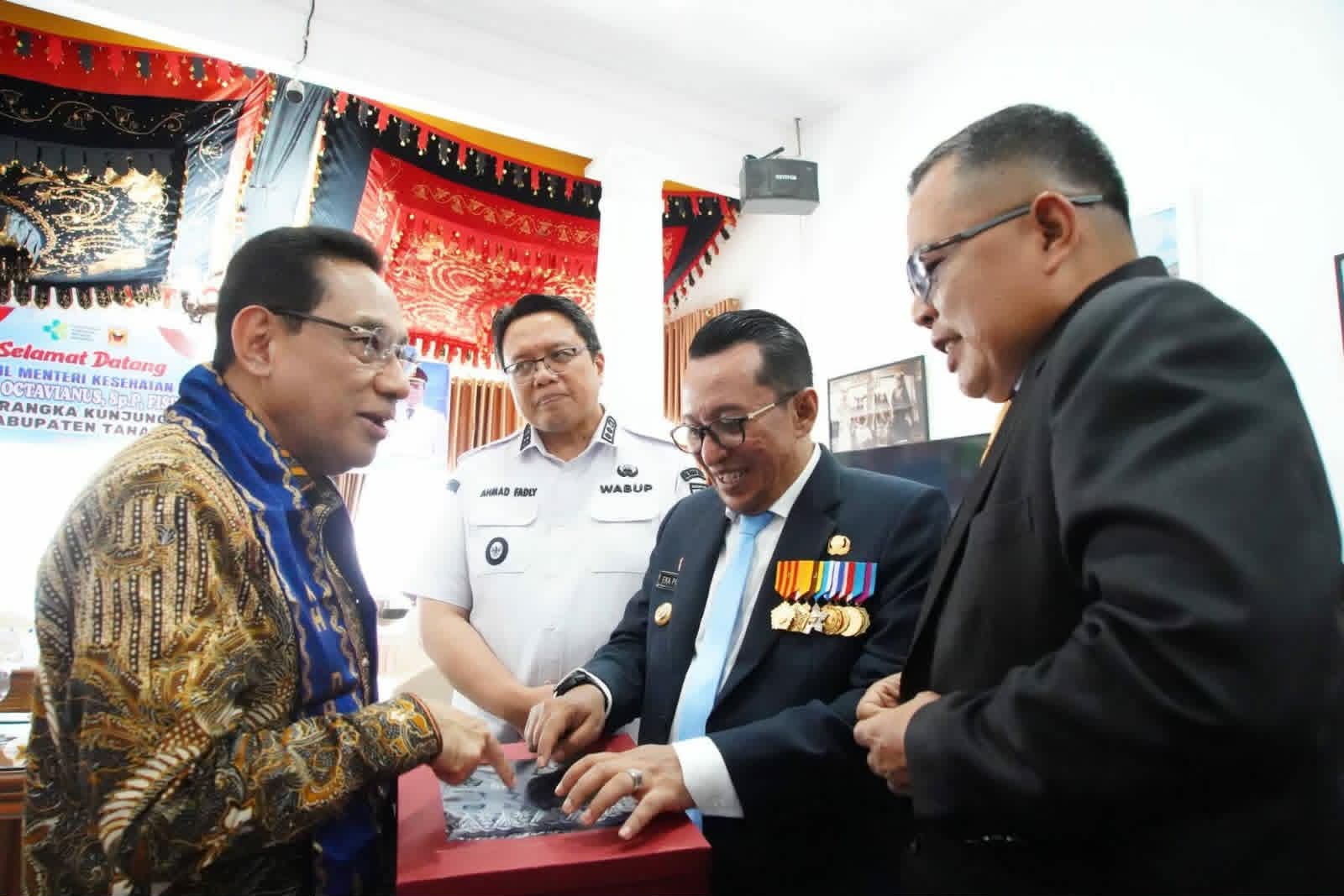 Wamenkes RI Tinjau RSUD M Ali Hanafiah di Tanah Datar