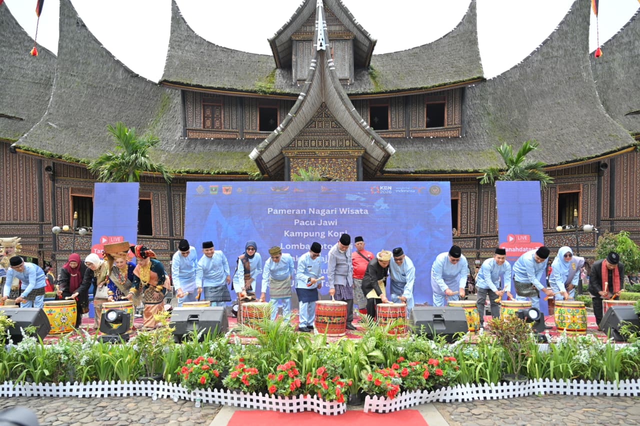 Festival Minangkabau 2026 Dibuka, Gubernur Mahyeldi Ansharullah Tegaskan Budaya Jadi Penggerak Pariwisata dan Ekonomi Masyarakat