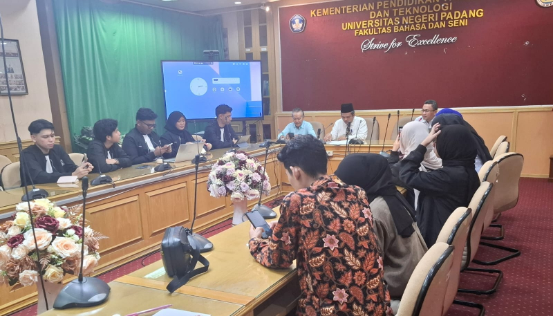 Pimpinan dan Utusan Universiti Malaya Perbincangkan Proyek Lawatan ke Universitas Negeri Padang FBS