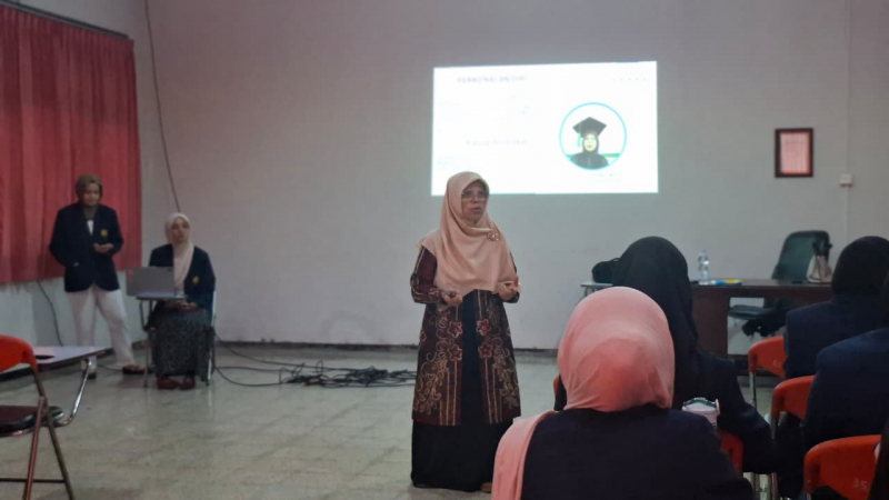 Prof. Rifma Universitas Negeri Padang Dorong Penguatan Keilmuan Administrasi Pendidikan