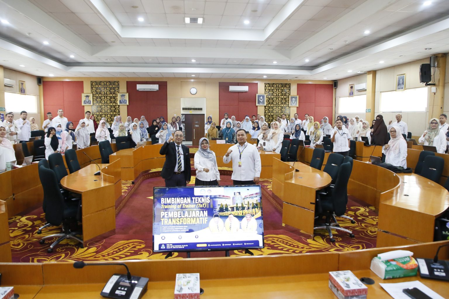 Universitas Negeri Padang Bekali Dosen Lewat BIMTEK ToT Transformatif, Akselerasi Pembelajaran Masa Depan