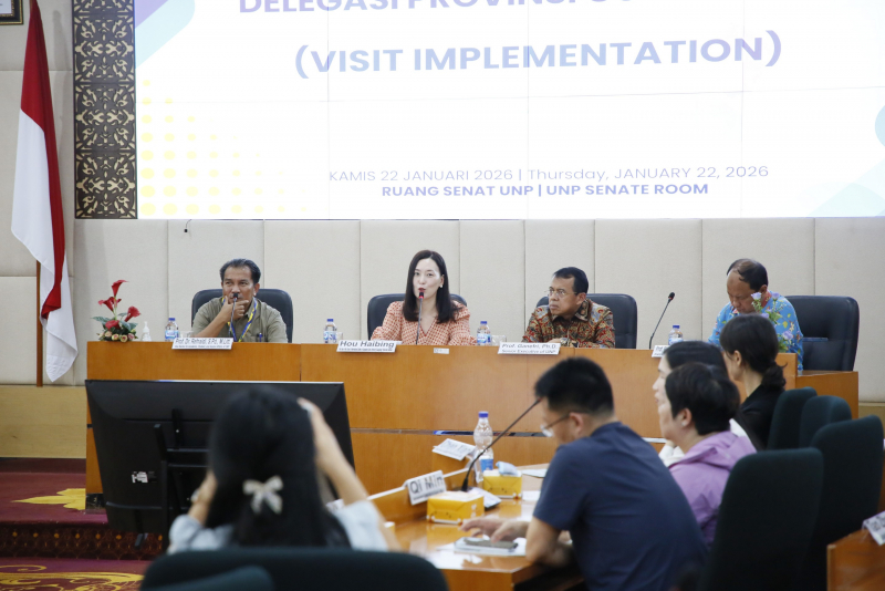 Universitas Negeri Padang Sambut Delegasi Guangdong Perkuat Kerja Sama Pendidikan dan Teknologi