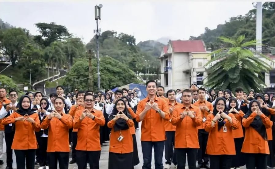 Wali Kota Sawahlunto Riyanda Putra Lepas 77 Petugas Sensus Ekonomi 2026