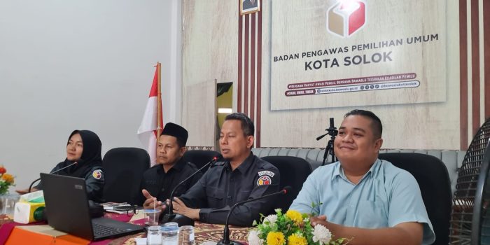Bawaslu Kota Solok Gandeng Pers dan Kampus, Perkuat Kehumasan Menuju Informasi Publik yang Kredibel