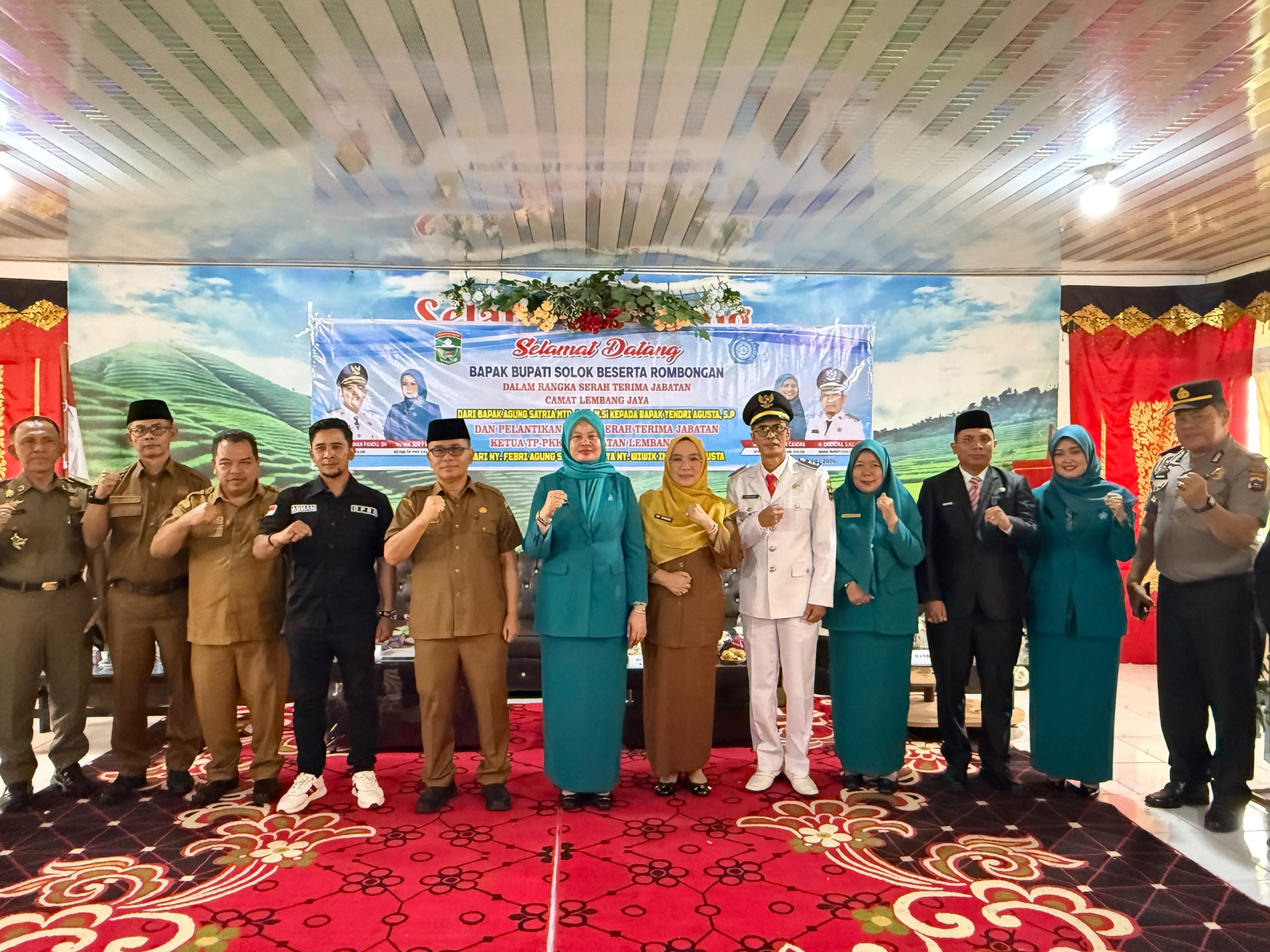 Pelantikan dan Serah Terima Jabatan Camat dan Ketua TP-PKK Kec Lembang Jaya Berlangsung Khidmat, Perkuat Pelayanan kepada Masyarakat