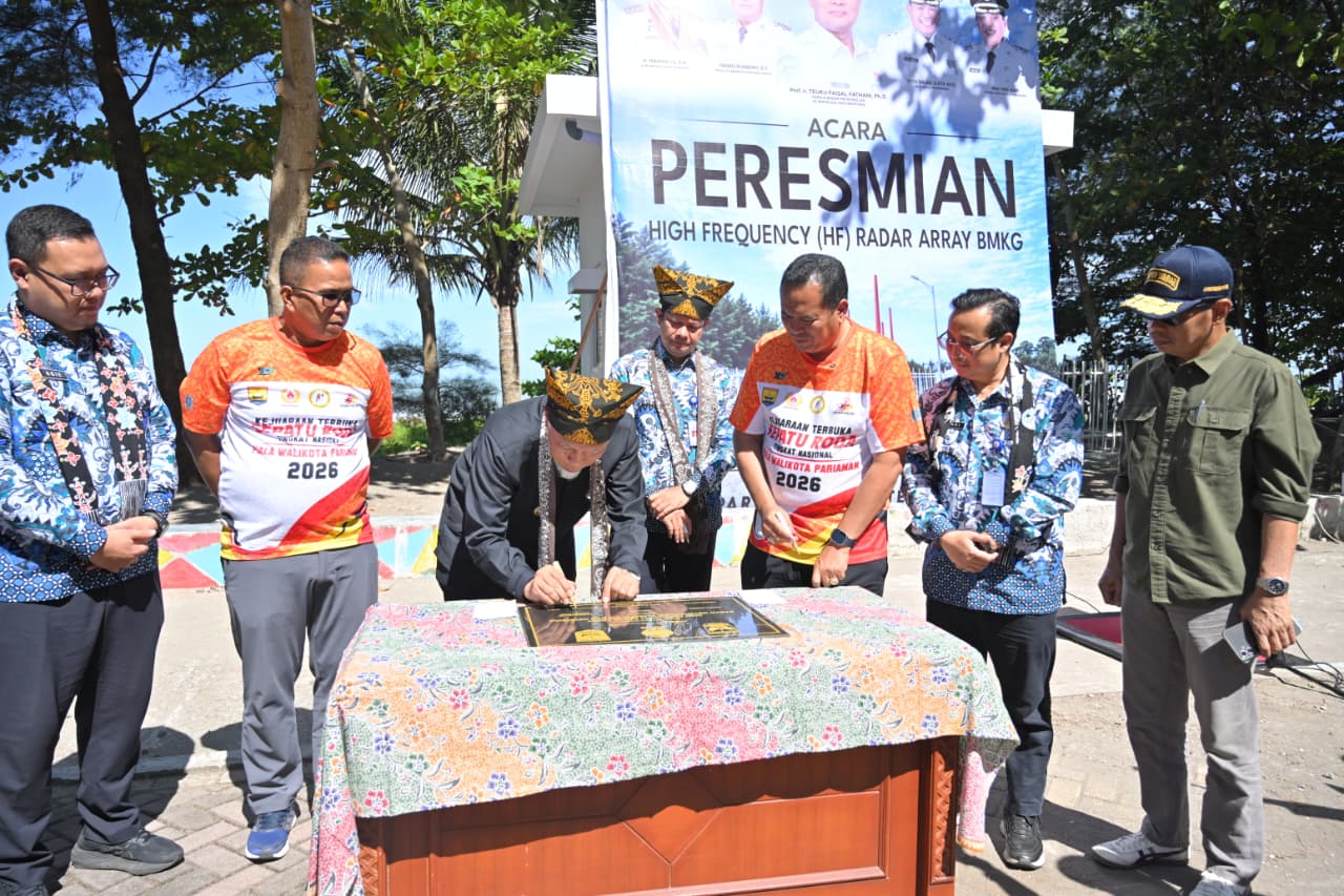 Resmikan Radar Frekwensi Tinggi di Pariaman, Gubernur Sumbar Mahyeldi Ansharullah : Perkuat Mitigasi Bencana dan Keselamatan Masyarakat Pesisir