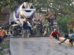 Satgas TMMD ke-129 Kodim 0813 Bojonegoro 'Ngebut' Cor Jalan Kedungpandan