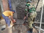 TMMD Reguler ke-129 Kodim 0714 Salatiga, Melanjutkan Pengerjaan Rehab Rumah Tidak Layak Huni Bapak Pujiyono, Bersama Warga Plester Dinding Rumah TMMD Reguler ke-129 Kodim 0714 Salatiga, Melanjutkan Pengerjaan Rehab Rumah Tidak Layak Huni Bapak Pujiyono, Bersama Warga Plester Dinding Rumah