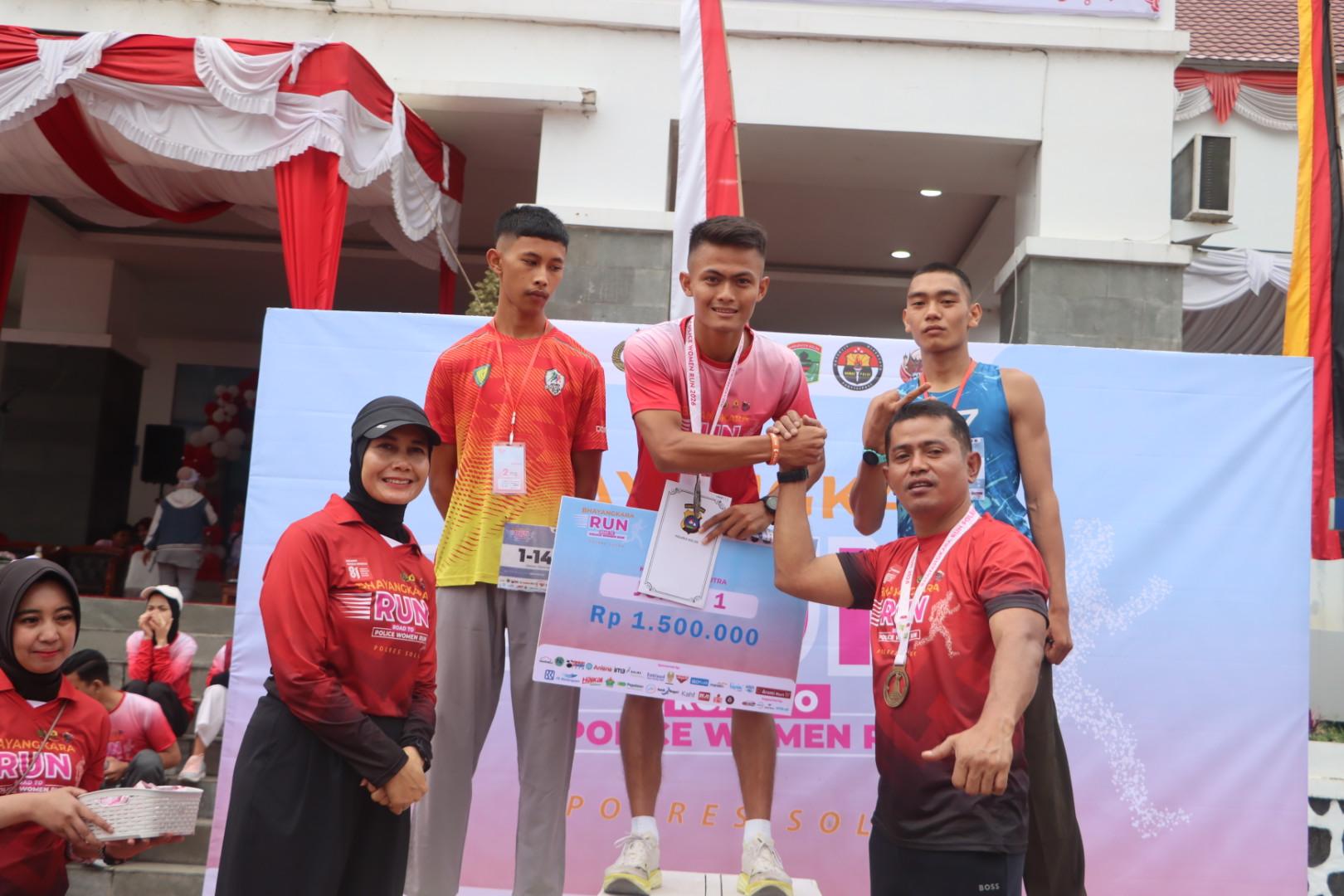 Bhayangkara Run di Kabupaten Solok, 1.360 Peserta Semarakkan Road to Police Women Run 2026
