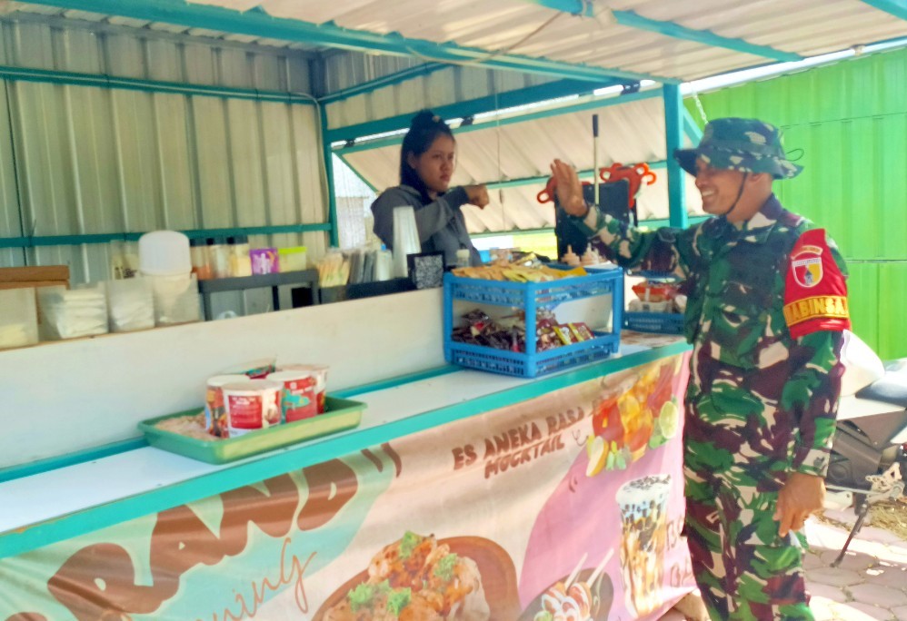 Bikin Rest Area Kesongo Makin 'Aesthetic', TMMD ke-129 Kodim 0813 Bojonegoro Sulap Lapak UMKM Pakai Booth Container Modern!