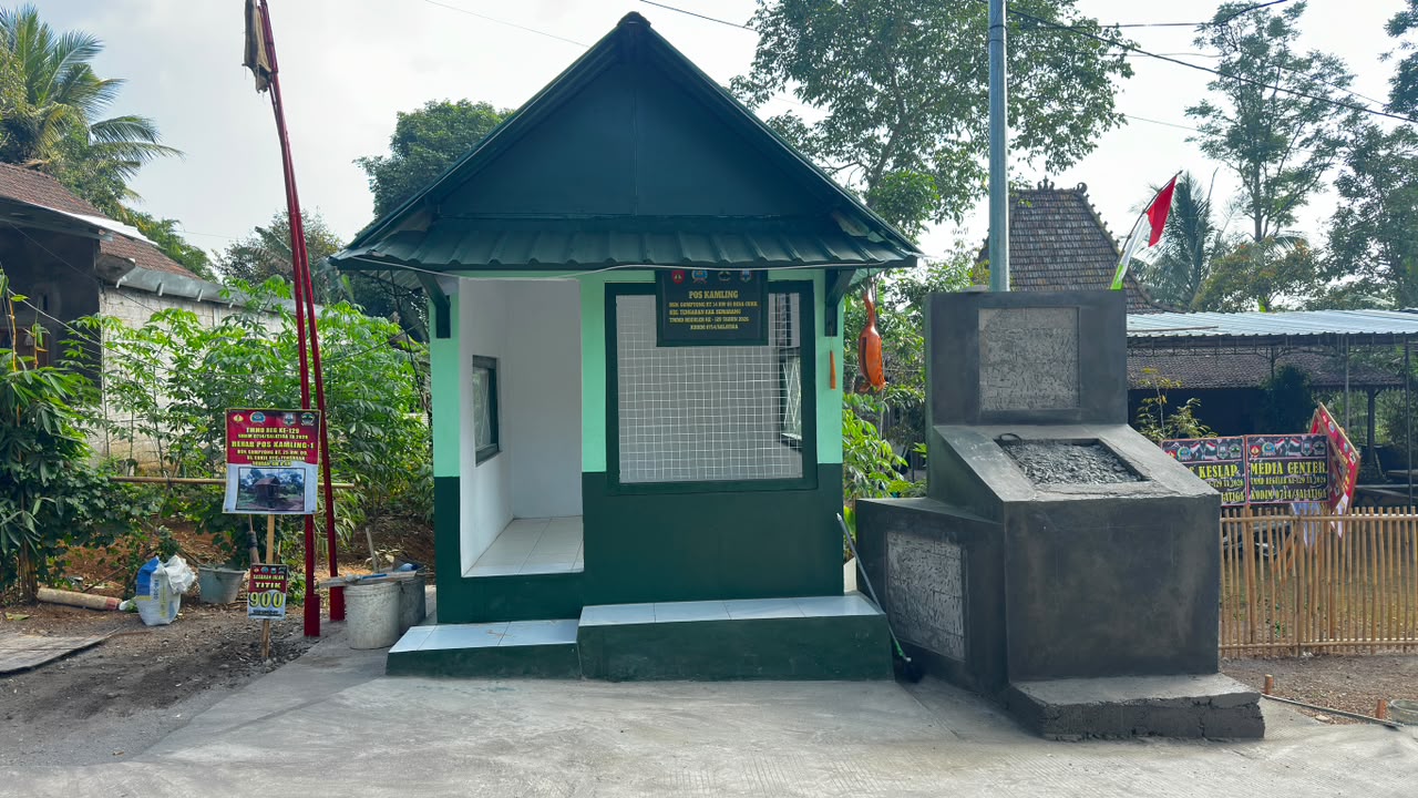Gagah dan Berwibawa, Pos Ronda Dusun Gombyong Tampil dengan Warna Hijau Army