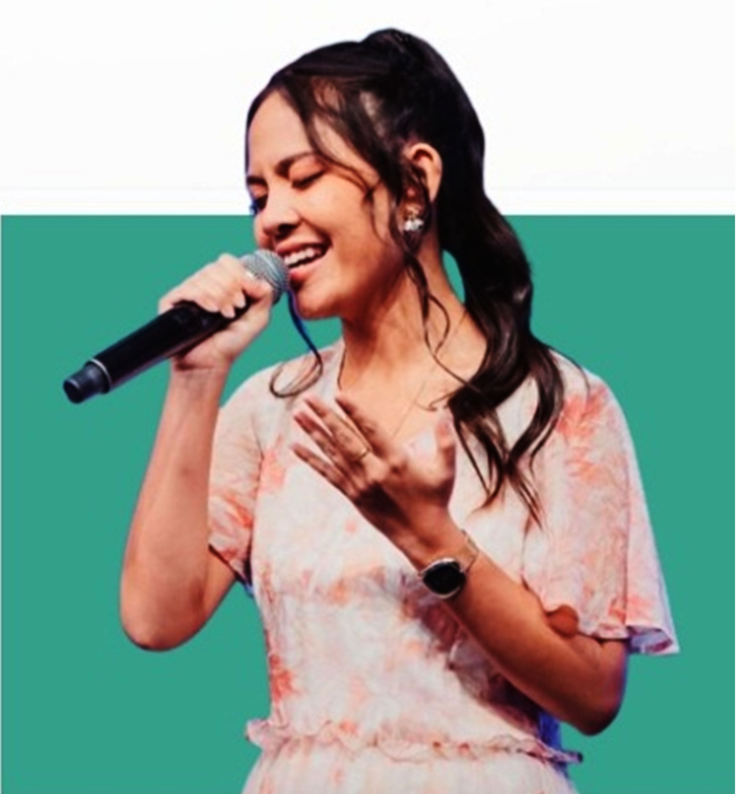 Novia Situmeang (Mahasiswa S2 Penciptaan dan Pengkajian Seni, FIB USU  6 Besar Indonesian Idol musim 12) lalu