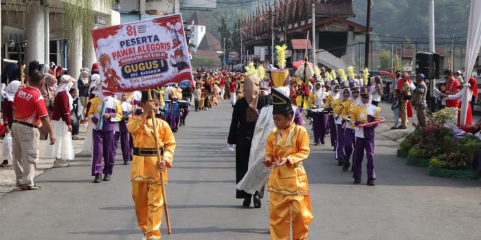 Pawai Alegoris HUT ke-81 RI di Sawahlunto Meriah, Pelajar Tampilkan Beragam Kreasi