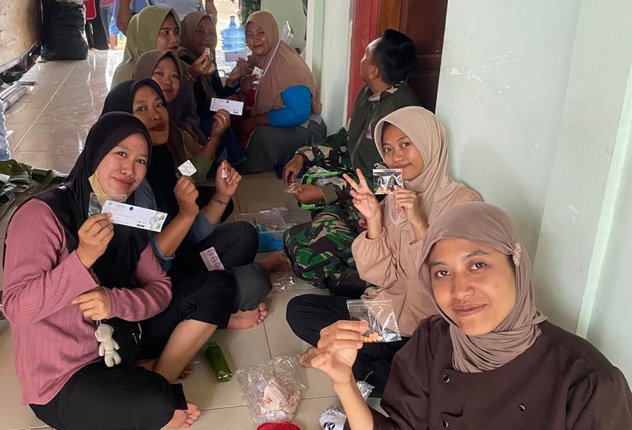 Satgas TMMD ke-129 Kodim 0813 Bojonegoro Setia Menjaga Kesehatan Warga Kesongo