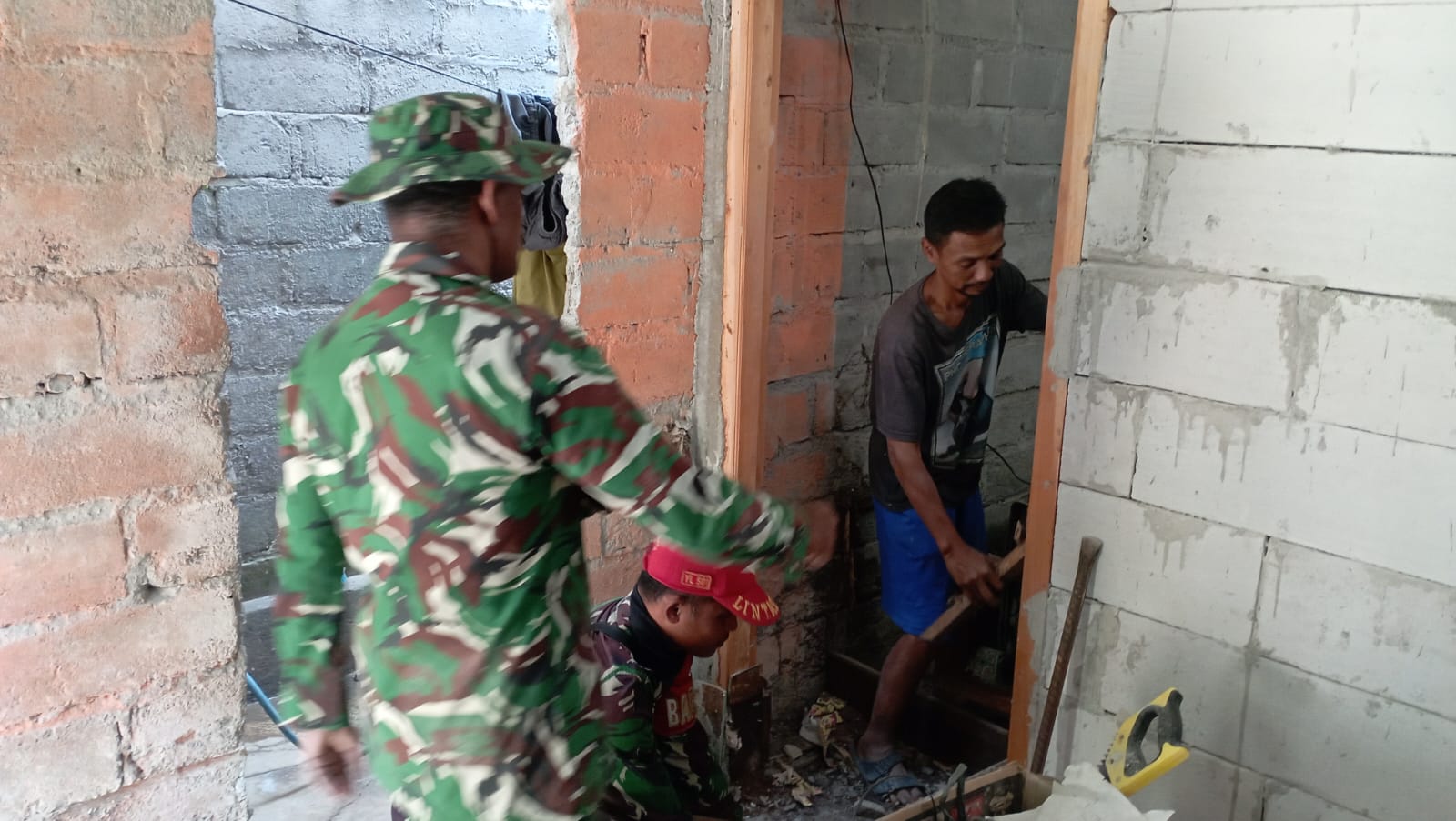 Satgas dan Warga Siap Selesaikan Rumah Tidak Layak Huni di Desa Cukil