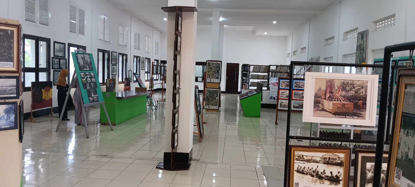 Sebagian Kecil diantara Ruang Pajang Museum dan Galeri Arsip Statis Balai Kota lama di Padang