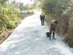 Sentuhan Akhir Bertangan Dingin, Satgas TMMD ke-129 Kodim 0813 Bojonegoro Bikin Jalan Desa Kesongo Rapi dan Aman Sentuhan Akhir Bertangan Dingin, Satgas TMMD ke-129 Kodim 0813 Bojonegoro Bikin Jalan Desa Kesongo Rapi dan Aman