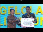 Sumatera Barat Raih Dua Penghargaan Pemda Berprestasi 2026, Dapat Insentif Fiskal Rp3,5 Miliar Sumatera Barat Raih Dua Penghargaan Pemda Berprestasi 2026, Dapat Insentif Fiskal Rp3,5 Miliar