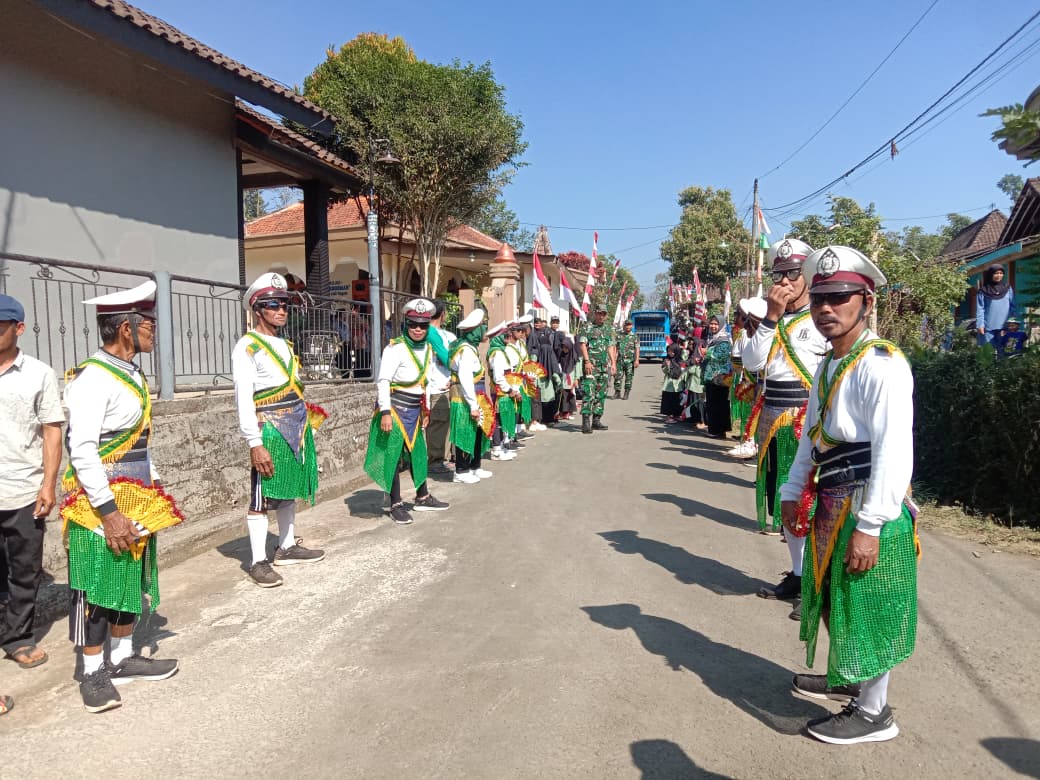 TMMD Reguler ke-129 Kodim 0714 Salatiga, Gema RODAT, Semangat Desa, Meriahkan Peresmian Jalan Beton Cor Desa Cukil