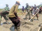 TMMD Reguler ke-129 Kodim 0714 Salatiga, Kejar Target, Kebut Pengecoran Jalan, Percepat Pembangunan Di Desa Cukil