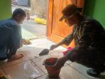 TMMD Reguler ke-129 Kodim 0714 Salatiga, Kunci Kekuatan Lantai Keramik, Pengisian Nat Jadi Perhatian Utama di Desa Cukil TMMD Reguler ke-129 Kodim 0714 Salatiga, Kunci Kekuatan Lantai Keramik, Pengisian Nat Jadi Perhatian Utama di Desa Cukil