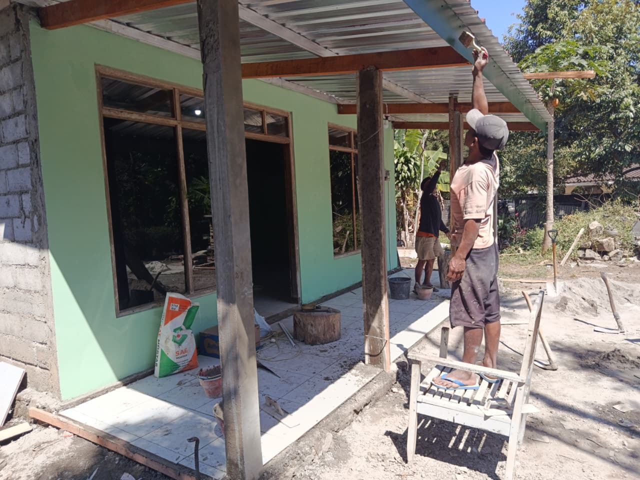 TMMD Reguler ke-129 Kodim 0714 Salatiga,Torehan Keindahan di Ujung Atap