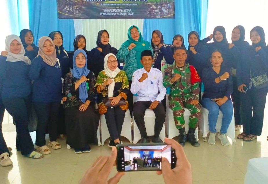 TMMD ke-129 Kodim 0813 Bojonegoro, Ibu-ibu Kesongo ‘Tancap Gas’ Olah Pisang dan Waluh Jadi Cuan berkelas