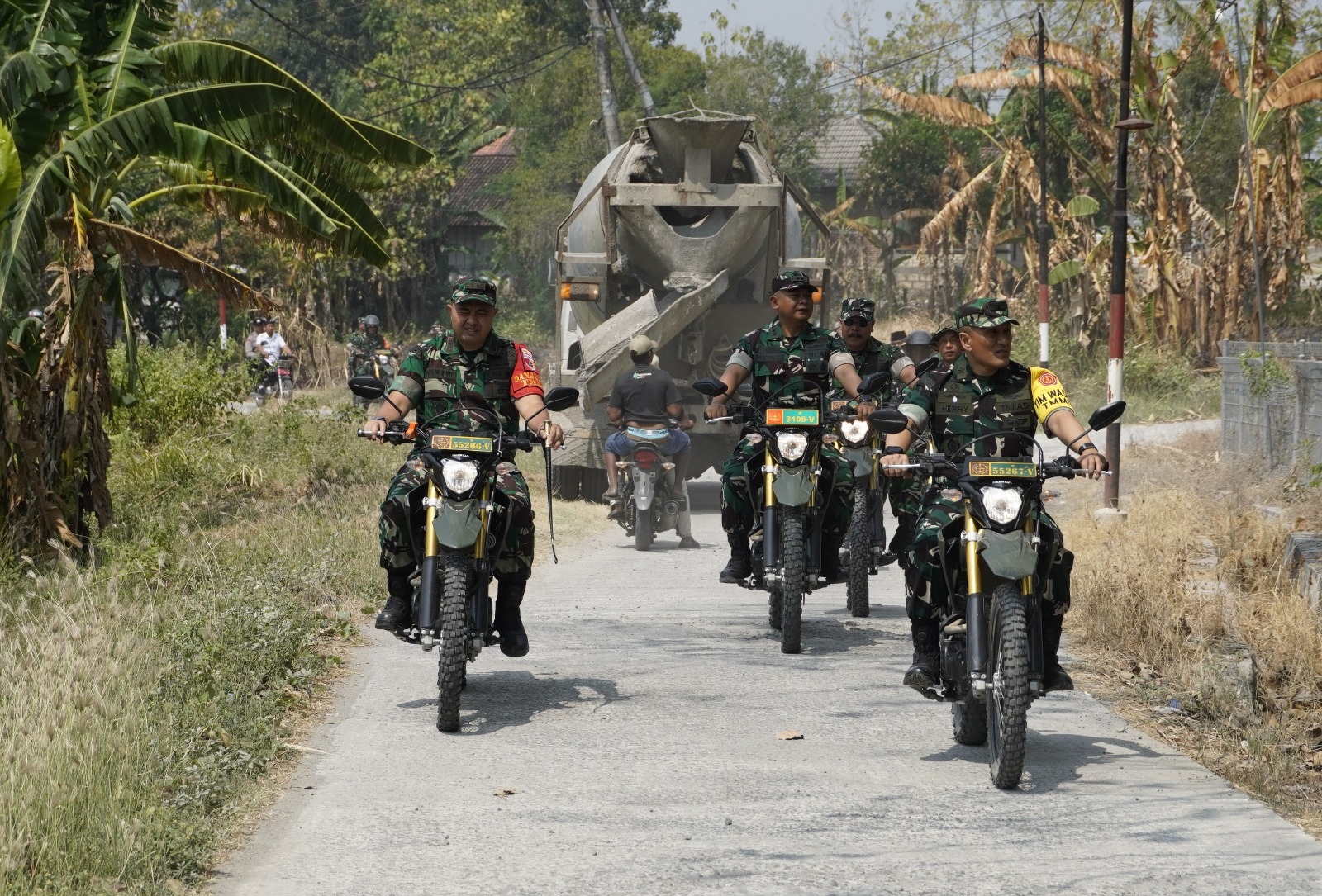 TMMD ke-129 Kodim 0813 Bojonegoro, Ketika Jenderal Bintang Satu Menunggang Trail Menembus Pelosok Kesongo Demi Senyum Warga