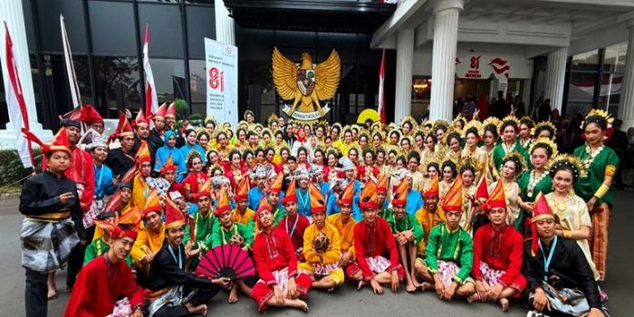 im Kesenian Tarian Kolosal Makasar “Maek Ri Mangkasara” Meriahkan HUT RI ke 81 di Istana Negara, Senin 17 Agustus 2026