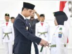 Wali Kota Riyanda Kukuhkan 67 Paskibra Sawahlunto untuk Upacara HUT ke-81 Republik Indonesia