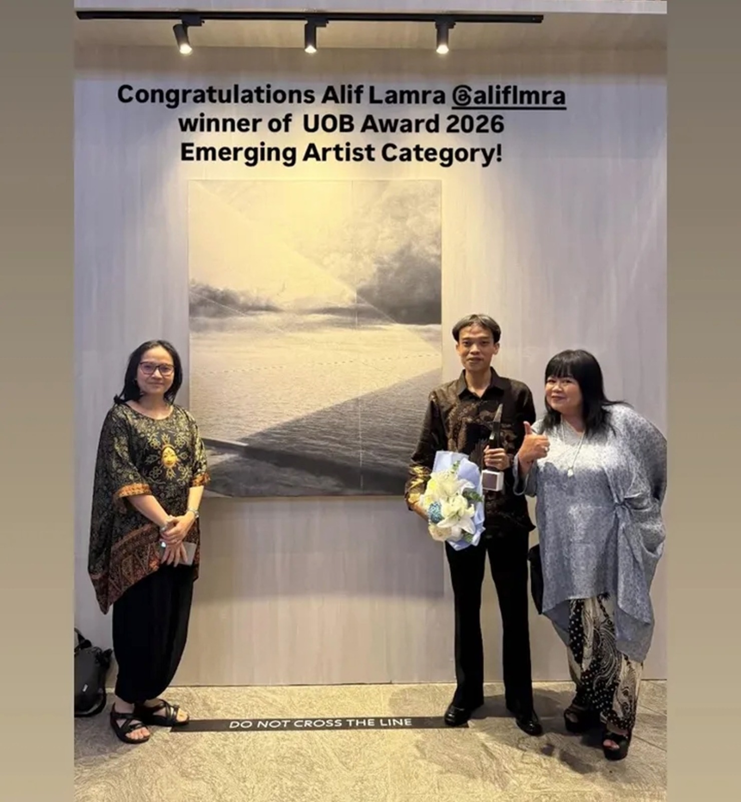 Alif Lamra bersama Melati Suryodarmo, Ketua DewanJjuri UOB POY 2026