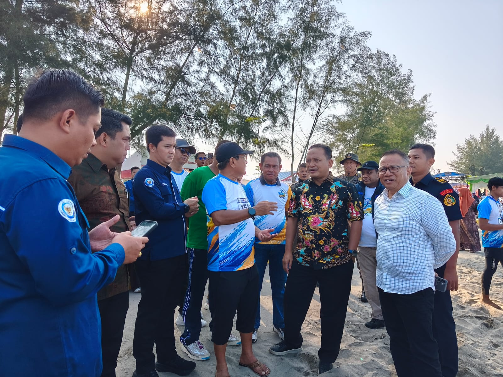 Barefoot Running Padang Pariaman 2026 Berlangsung Sukses, Kampung Nelayan Merah Putih Jadi Sorotan