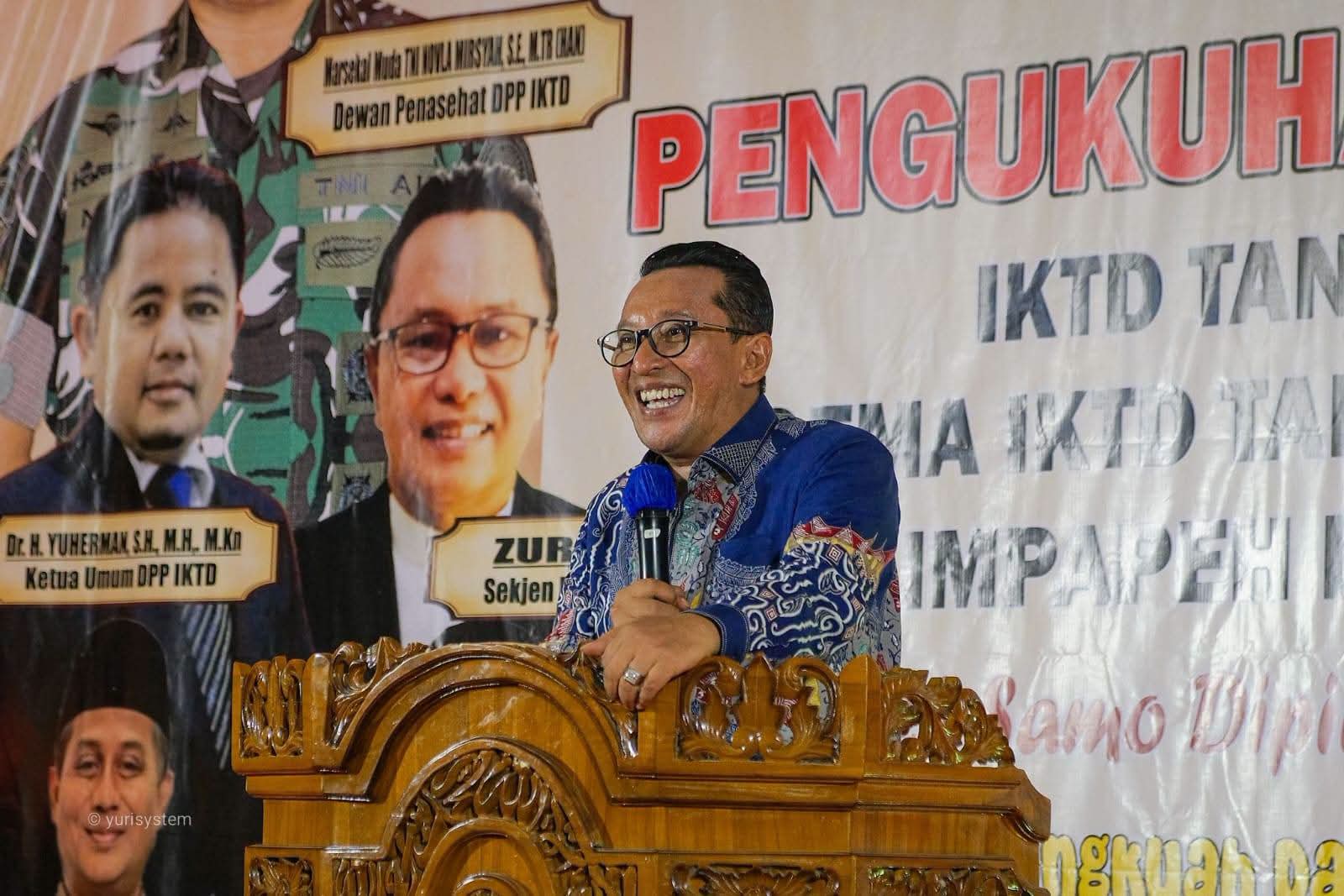 Bupati Eka Putra: Ikatan Keluarga Tanah Datar Harus Mampu Merangkul Seluruh Masyarakat