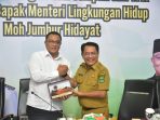 Bupati Padang Pariaman John Kenedy Azis Ajukan Proposal Penguatan Sarana Pengelolaan Sampah, Dukung Target Nasional Akhiri Open Dumping Bupati Padang Pariaman John Kenedy Azis Ajukan Proposal Penguatan Sarana Pengelolaan Sampah, Dukung Target Nasional Akhiri Open Dumping