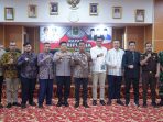Bupati Solok Jon Firman Pandu Hadiri Rapat Paripurna Penetapan Perda APBD Perubahan Tahun Anggaran 2026 Bupati Solok Jon Firman Pandu Hadiri Rapat Paripurna Penetapan Perda APBD Perubahan Tahun Anggaran 2026