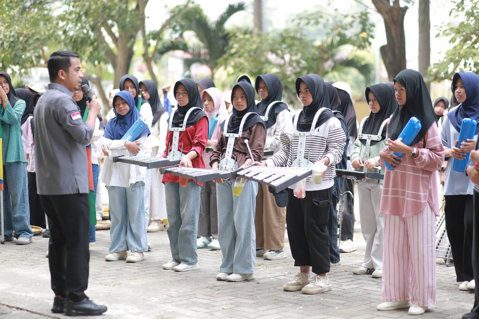 Jelang Pembukaan Porprov XVI Sumatera Barat, Pelajar Kota Solok Matangkan Aksi Drum Band