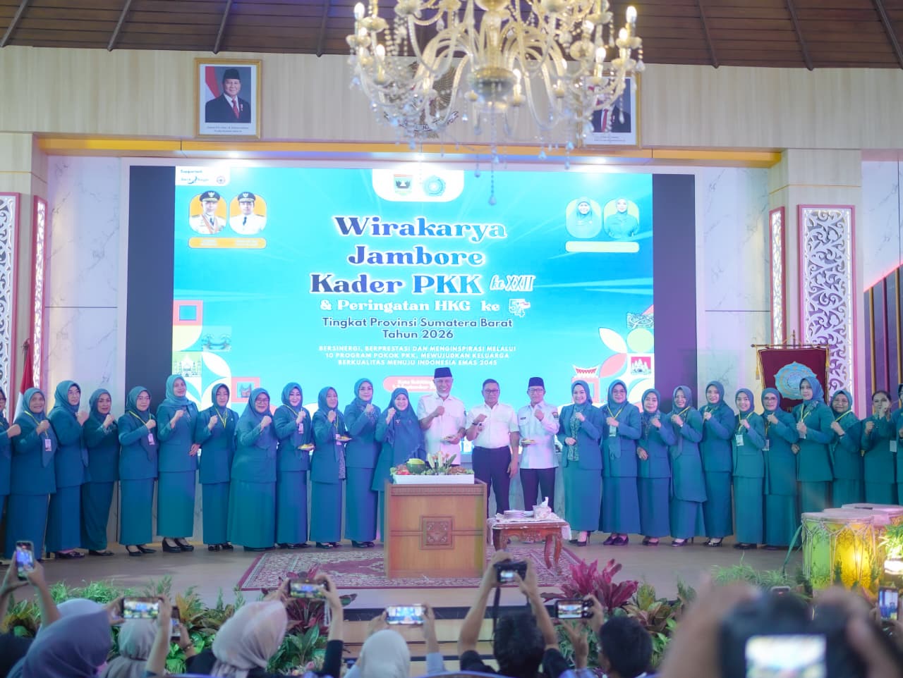 Ketua TP PKK Kabupaten Solok Hadiri Pembukaan Jambore Kader PKK Berprestasi Tingkat Provinsi Sumatera Barat Tahun 2026