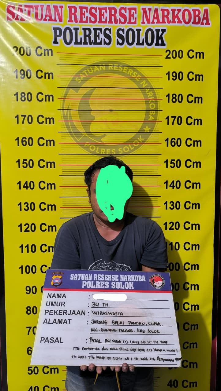Polres Solok Amankan Pria di Cupak, Satu Paket Diduga Sabu Ditemukan di Saku Celana