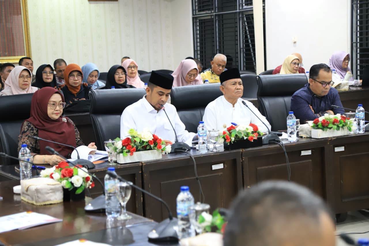 Wali Kota Solok Ramadhani Kirana Putra Sampaikan Rancangan KUA-PPAS 2027 dan Perubahan KUA-PPAS 2026 ke DPRD