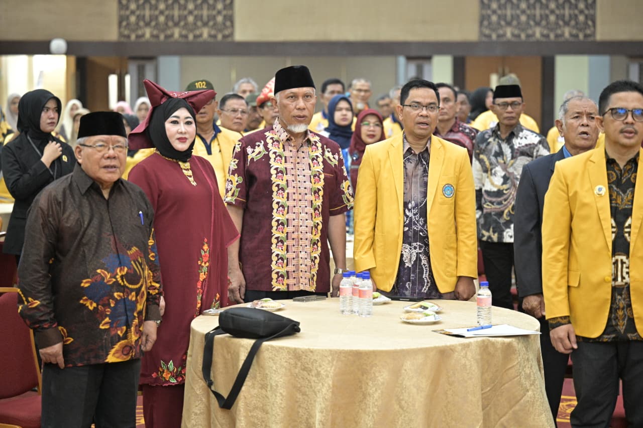 Gubernur Mahyeldi Ansharullah Dorong Alumni UNP Perkuat Kontribusi untuk Daerah