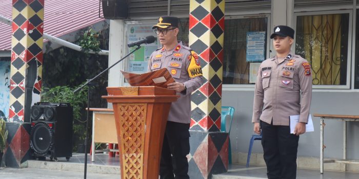 Pimpin Upacara di SMAN 1 Teluk Dalam, Wakapolres Nias Selatan Tekankan Pentingnya Stop Bullying