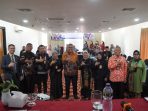 Universitas Negeri Padang FPP Diseminasikan Hasil Pengabdian Penguatan UMKM Busana Berbasis Kearifan Lokal di Harau Limapuluh Kota Universitas Negeri Padang FPP Diseminasikan Hasil Pengabdian Penguatan UMKM Busana Berbasis Kearifan Lokal di Harau Limapuluh Kota